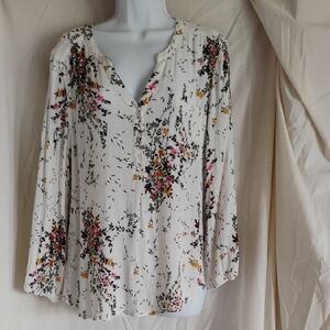 Market & Spruce White Floral Blouse